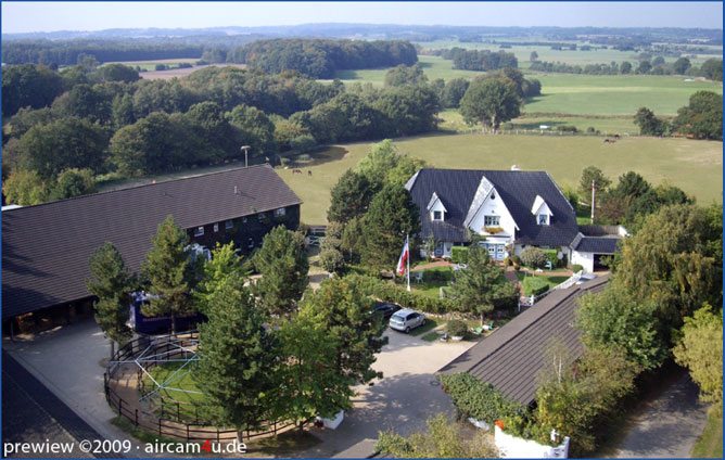 Luftaufnahme vom Gestüt